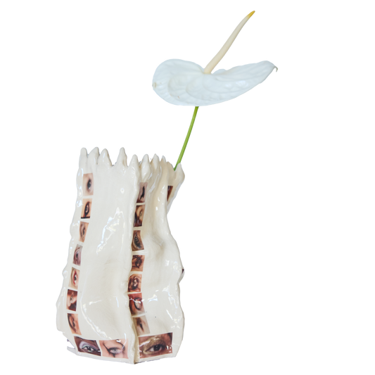 Seeing - Vase